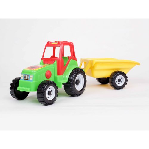 Farmer traktor pótkocsival (206)